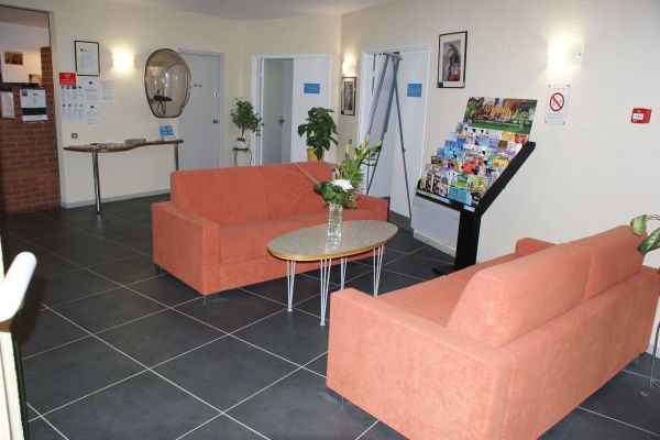 Cottage hotel (Calais)